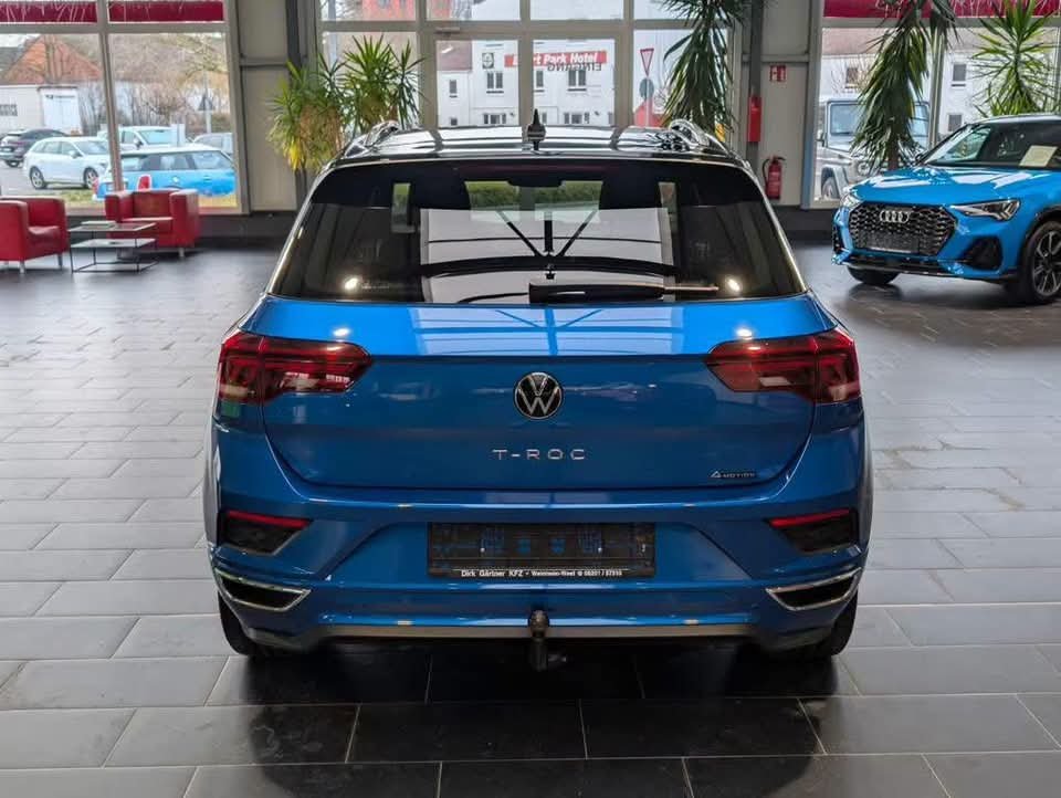 Volkswagen T-Roc Sport R-Line - image 3