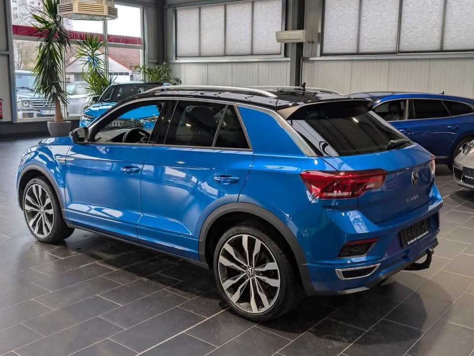 Volkswagen T-Roc Sport R-Line - image 4