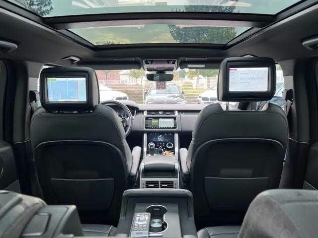 Land Rover Range Rover Sport HSE - image 22