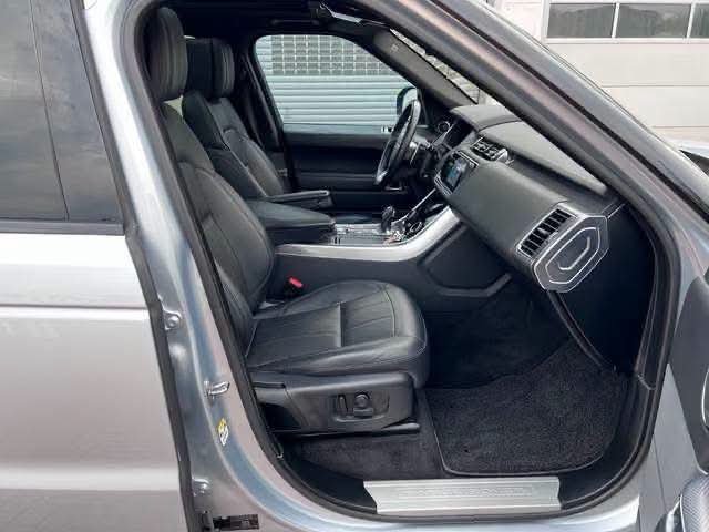 Land Rover Range Rover Sport HSE - image 27