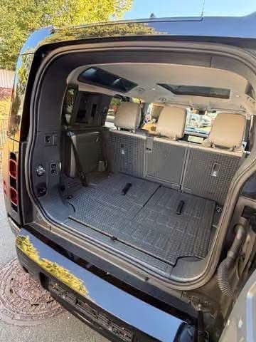 Land Rover Defender 110 HSE - image 38