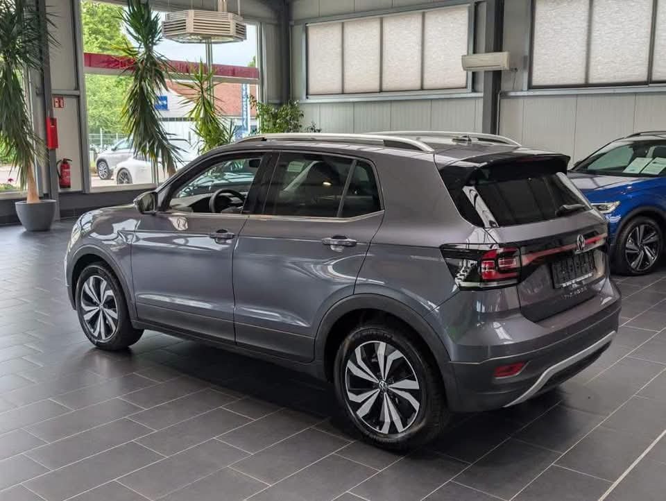 Volkswagen T-Cross - image 3