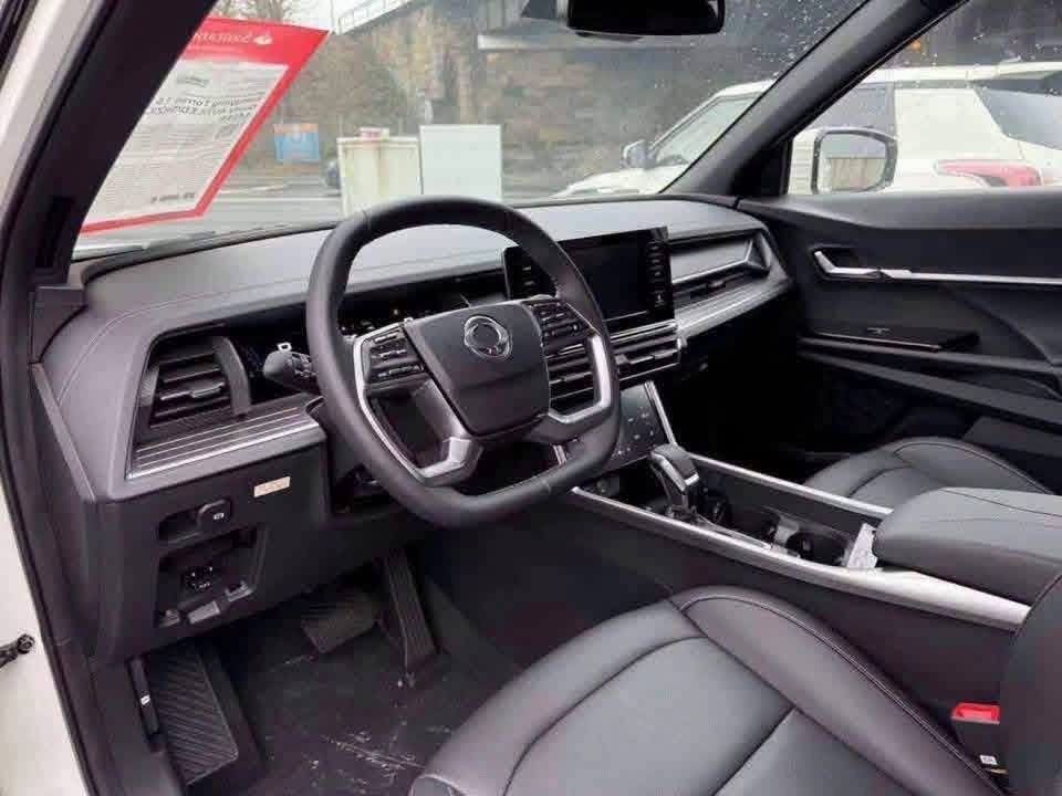 SsangYong Torres - image 6