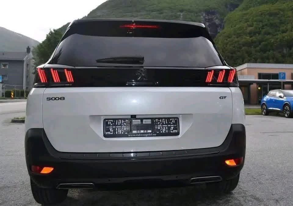 Cupra Leon 1.4 e-Hybrid - image 7