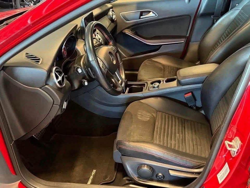 Mercedes-Benz GLA 220 4MATIC AMG - image 10