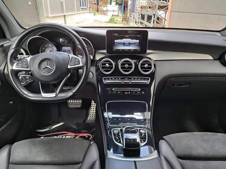 Mercedes-Benz GLC 250 Coupé 4MATIC AMG - image 3