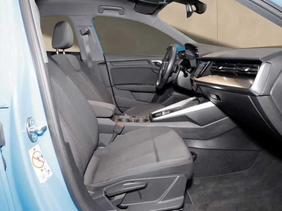 Audi A3 Sportback 40 TFSI e S line - image 5