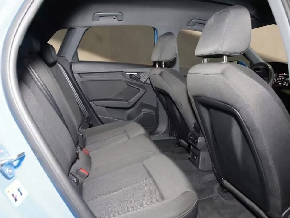 Audi A3 Sportback 40 TFSI e S line - image 10