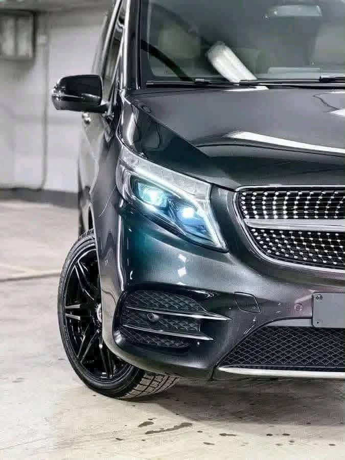 Mercedes-Benz V-Class 300 d Long II - image 6