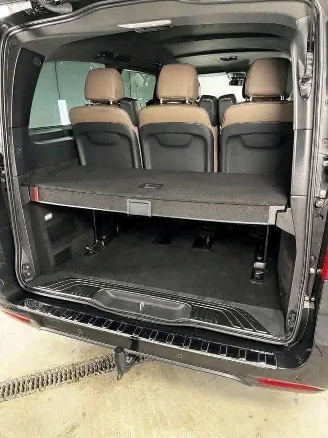Mercedes-Benz V-Class 300 d Long II - image 16