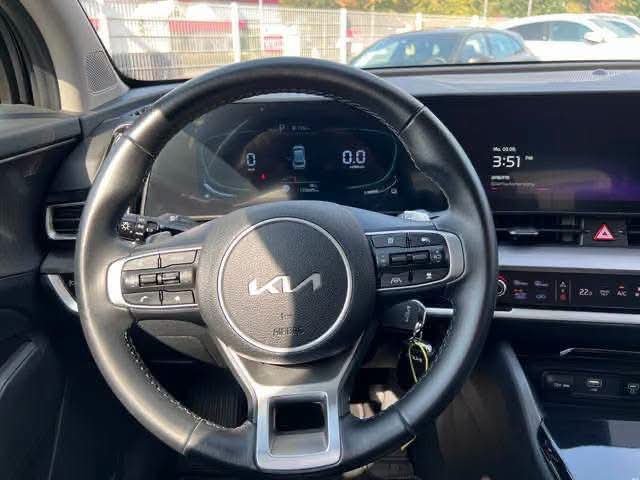 Kia Sportage Hybrid - image 11