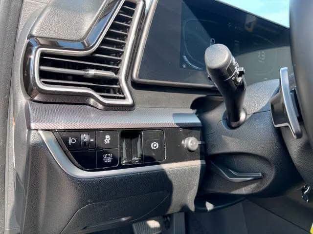Kia Sportage Hybrid - image 15