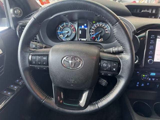 Toyota Hilux 2.8 D-4D 4WD - image 29