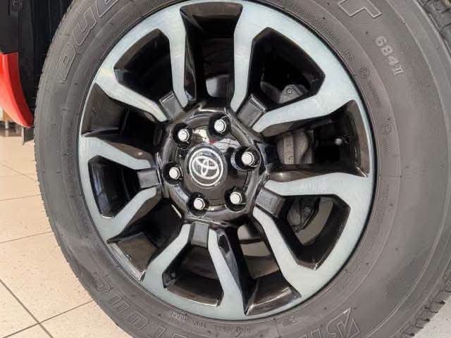 Toyota Hilux 2.8 D-4D 4WD - image 34