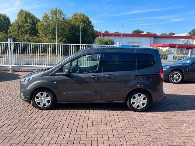 Ford Tourneo Courier 1.5 Diesel - image 2