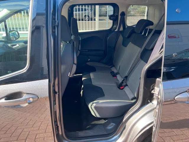 Ford Tourneo Courier 1.5 Diesel - image 6