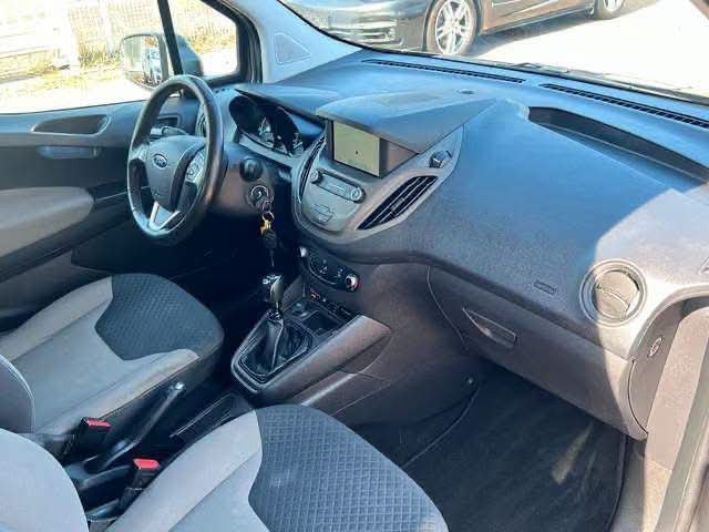 Ford Tourneo Courier 1.5 Diesel - image 22