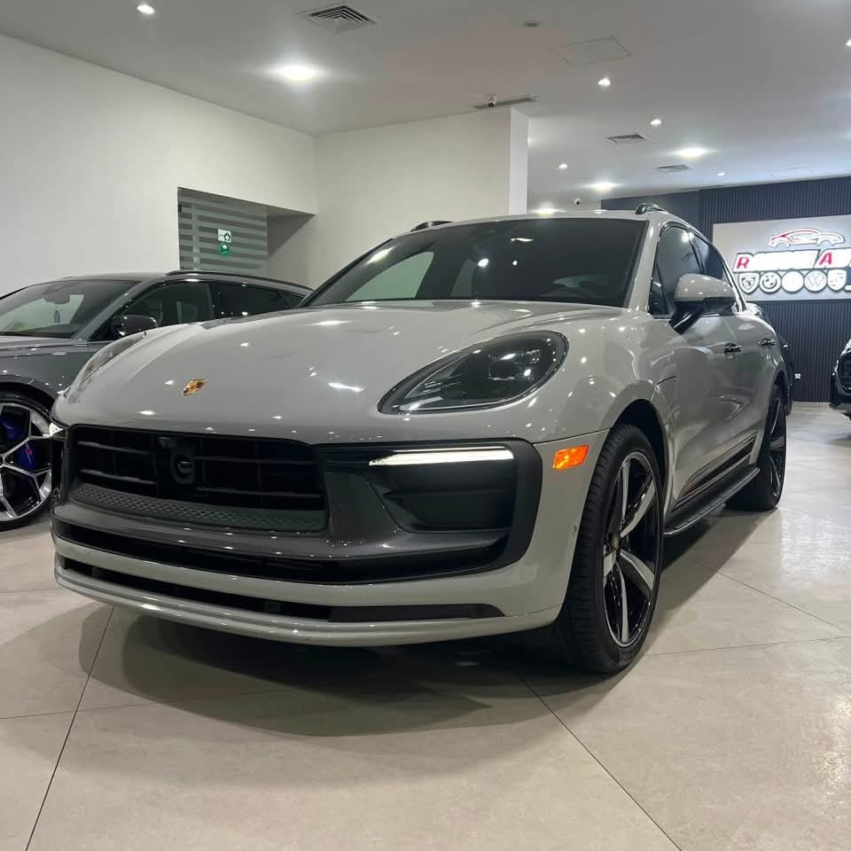 Porsche Macan T - image 2