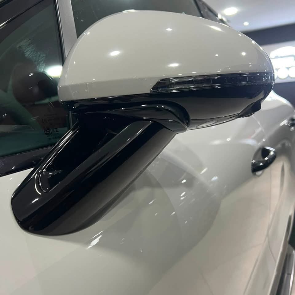 Porsche Macan T - image 5