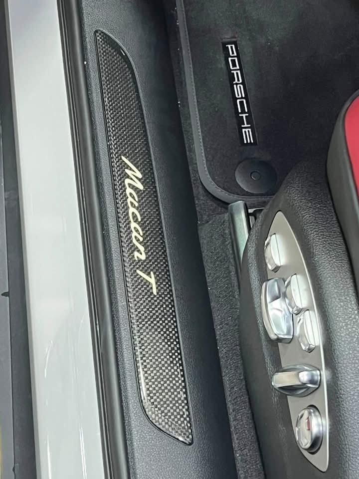 Porsche Macan T - image 12