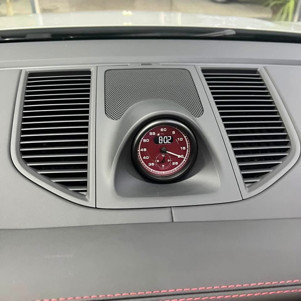 Porsche Macan T - image 27