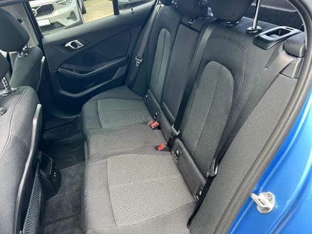 BMW 116d Advantage - image 8