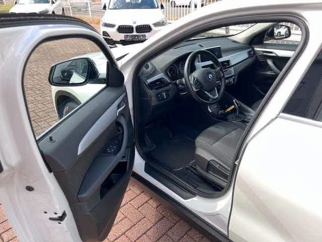 BMW X2 sDrive18i - image 8