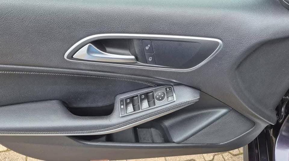 Mercedes-Benz A 180 BE Urban - image 15