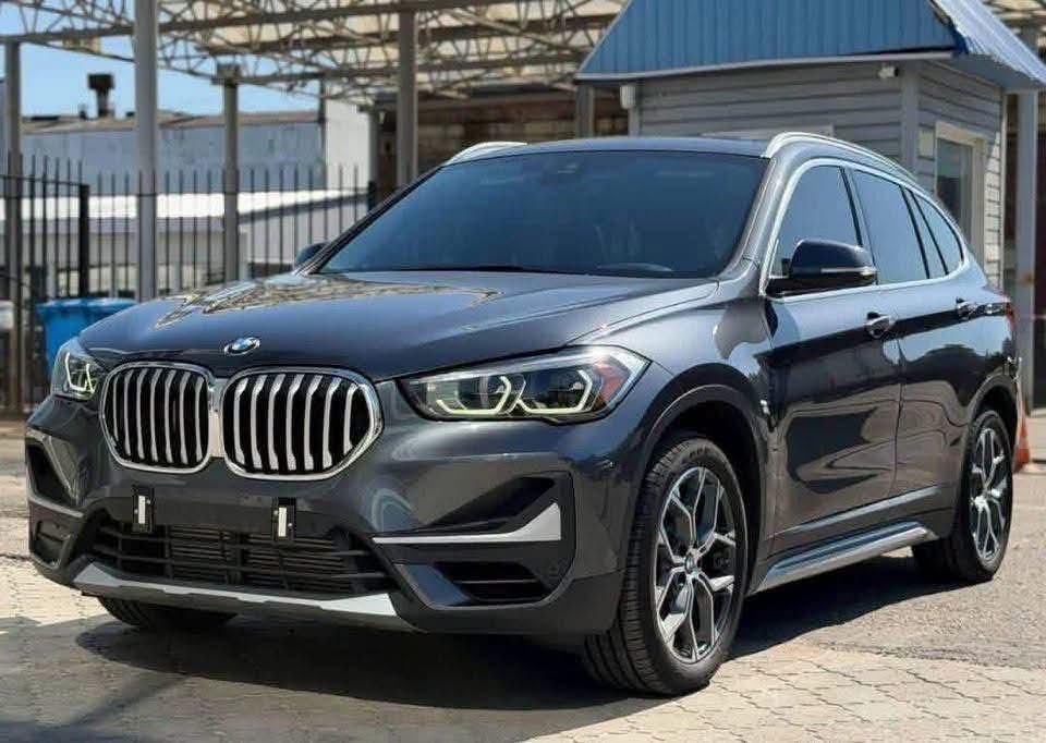 BMW X1 xDrive28i II (F48) Facelift - image 3