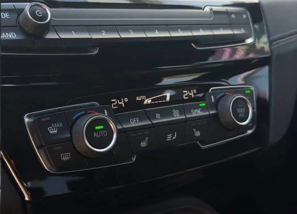 BMW X1 xDrive28i II (F48) Facelift - image 18