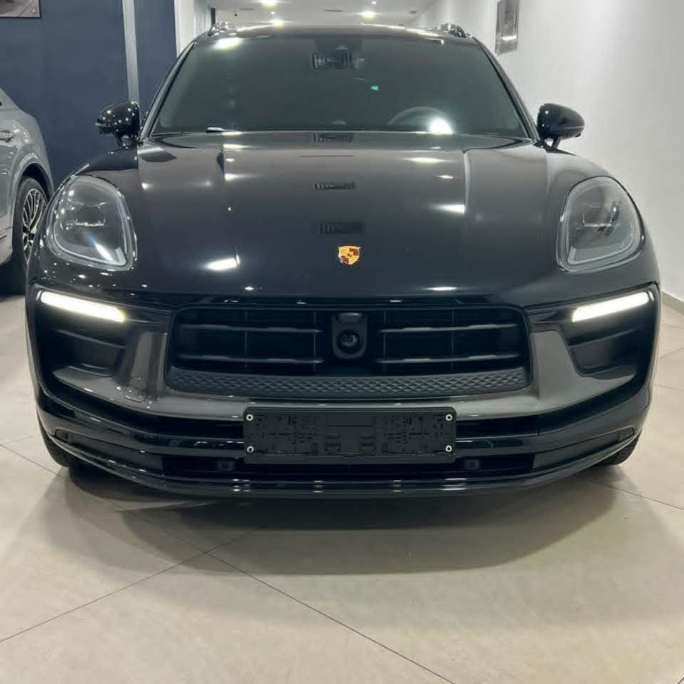 Porsche Macan T - image 2