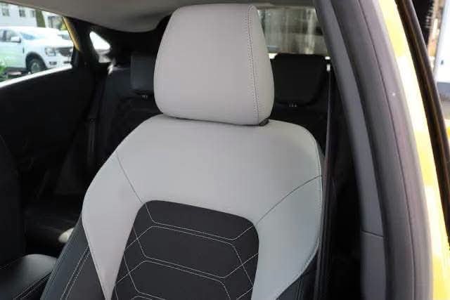 Ford Puma Gen-E Premium - image 12