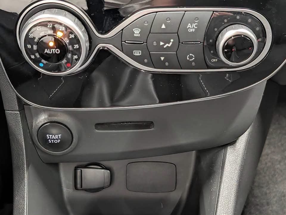 Renault Clio Grandtour Limited - image 15
