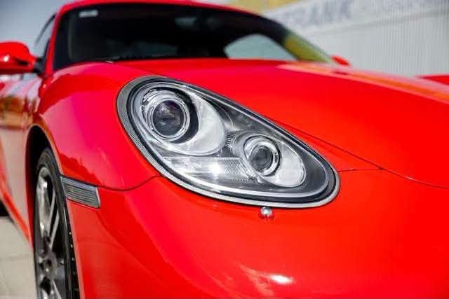 Porsche Cayman - image 16