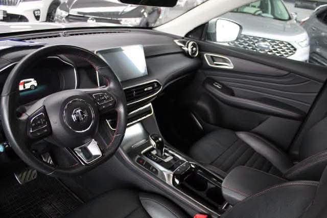 MG HS 1.5 T-GDI Luxury - image 13