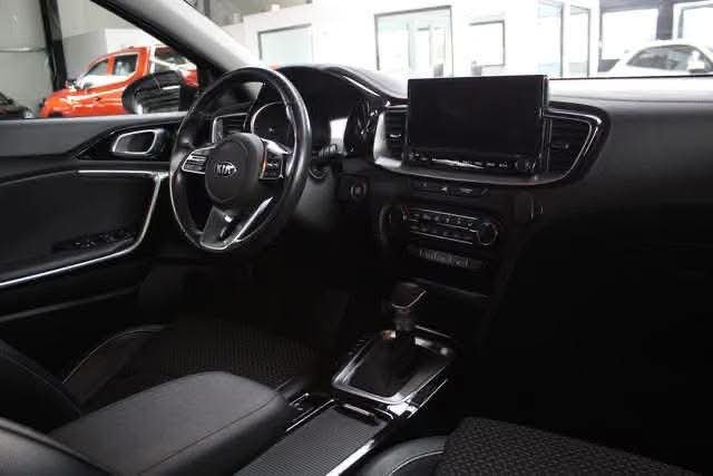 Kia XCeed 1.6 CRDi Spirit - image 10
