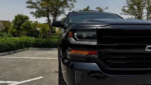 Chevrolet Silverado Z71 Night - image 7