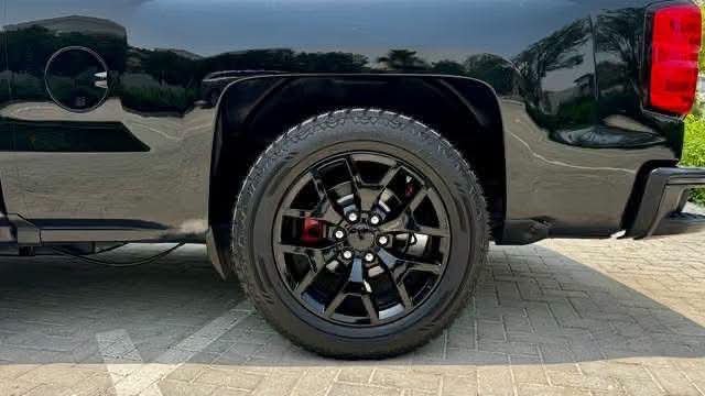 Chevrolet Silverado Z71 Night - image 29