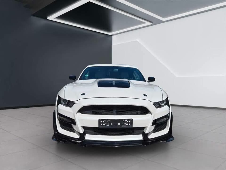 Ford Mustang 5.0 V8 GT - image 6