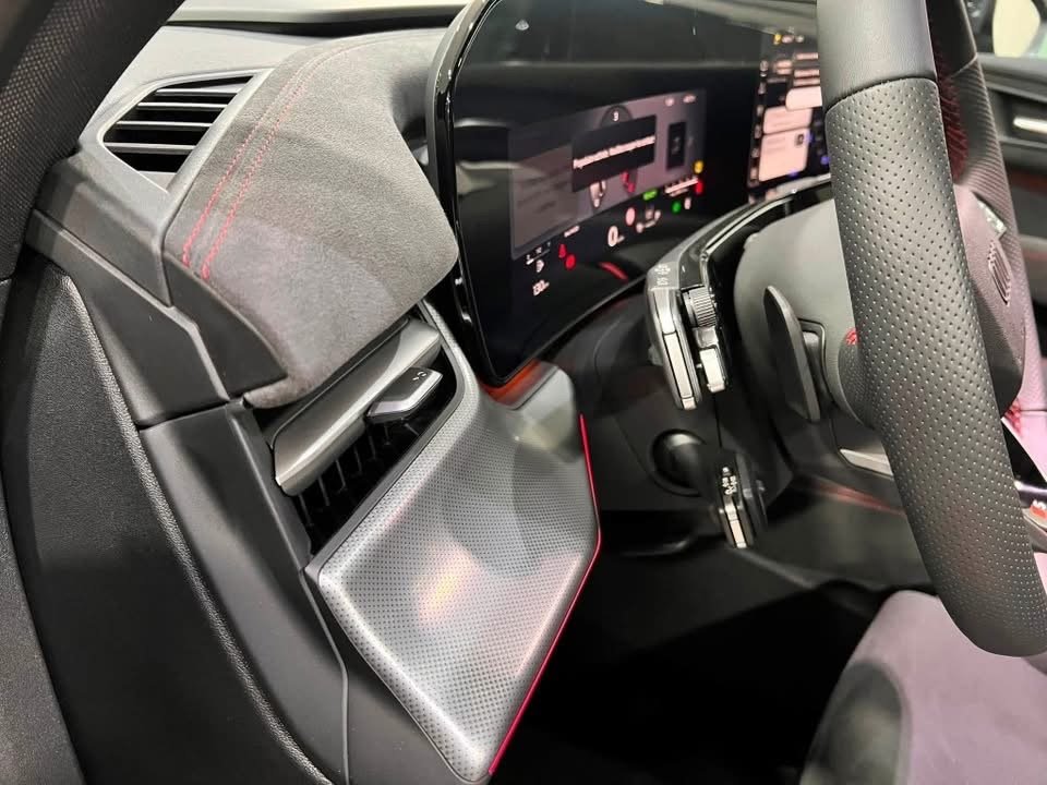 Audi Q3 S line - image 9