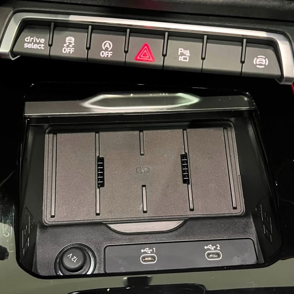 Audi Q3 S line - image 27