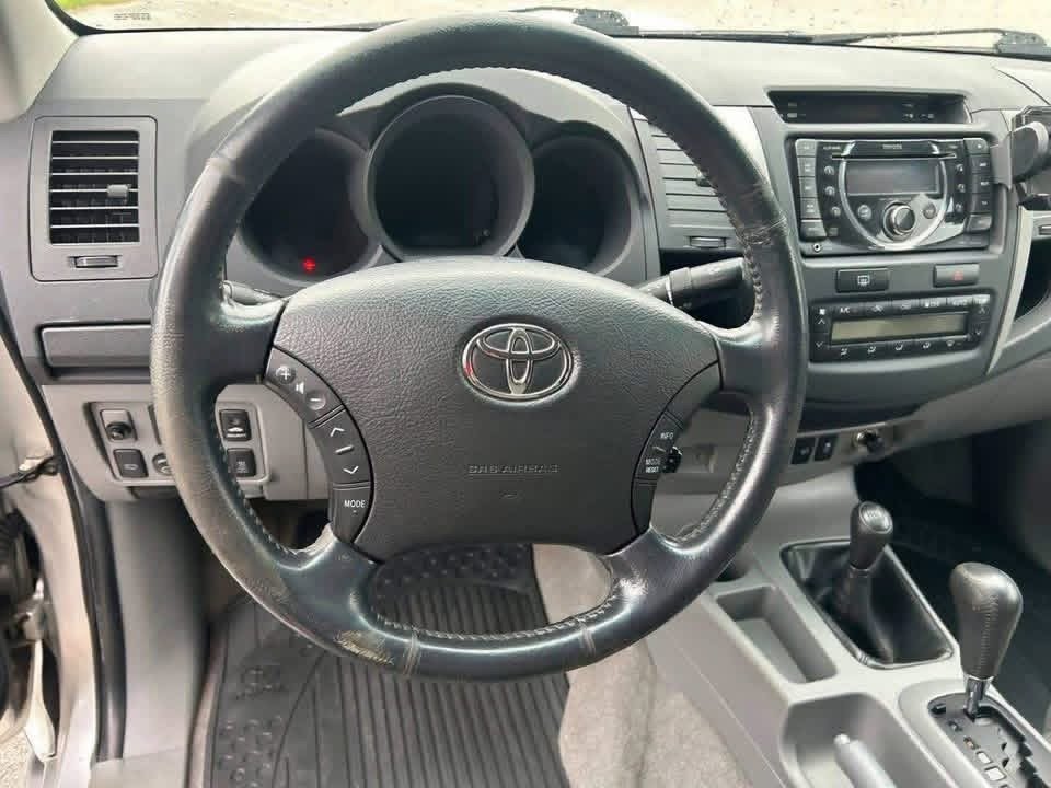 Toyota Hilux 3.0 D-4D - image 16