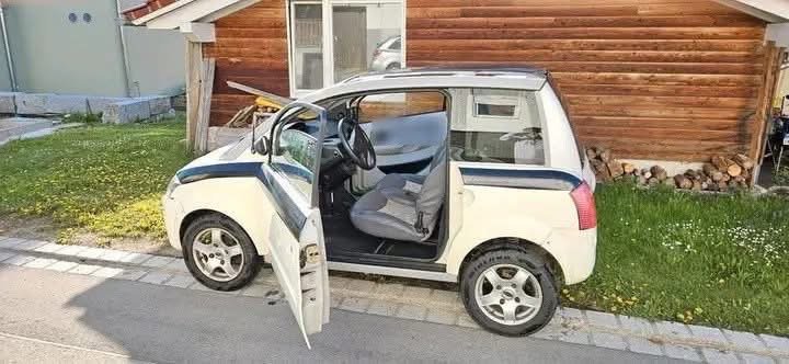 Microcar MC1