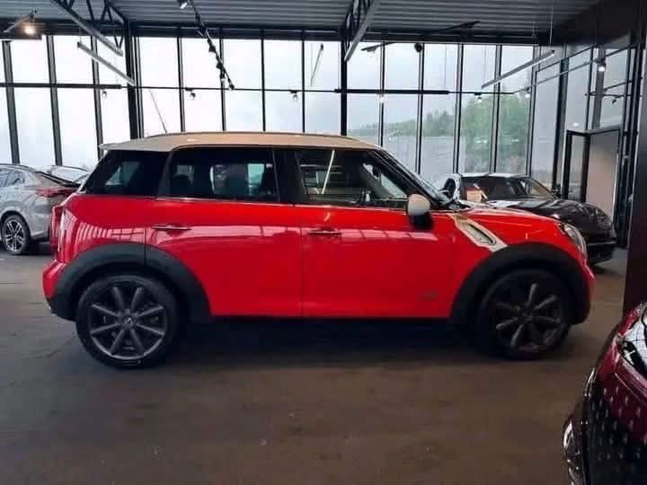 MINI Cooper Countryman 1.6D ALL4 - image 3