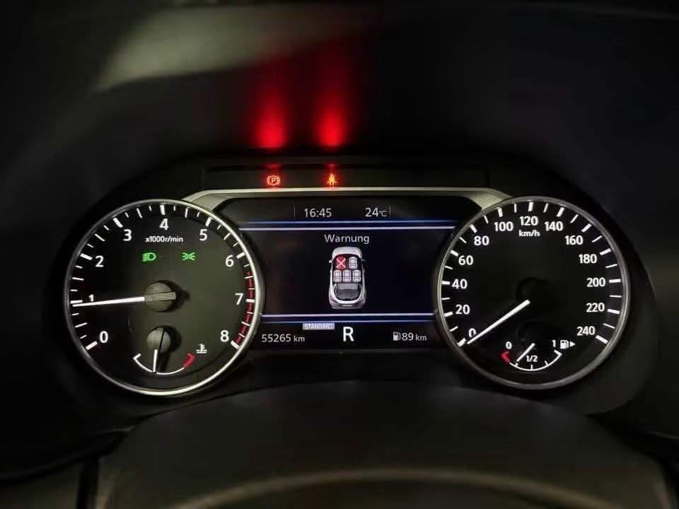 Nissan Juke - image 9