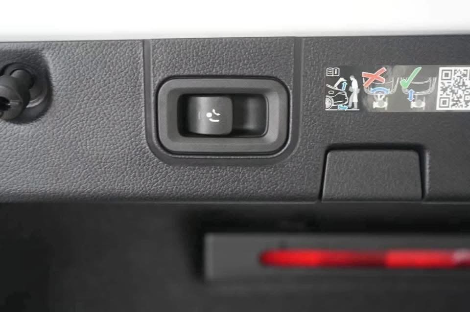 Vehicle #435 - image 14