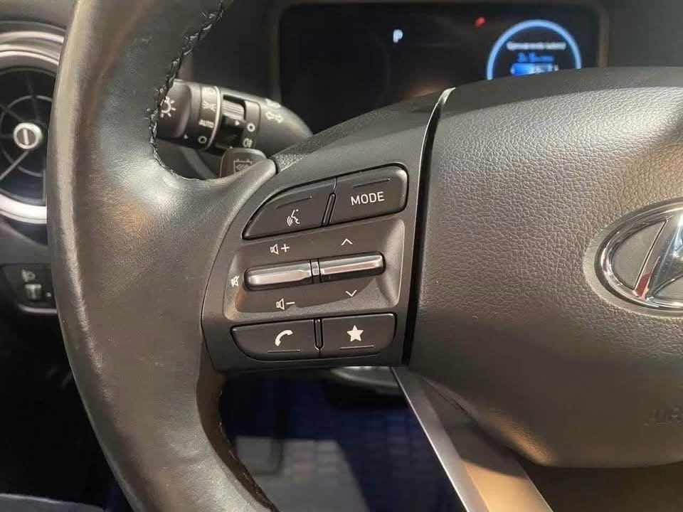 Hyundai KONA Premium LR - image 21