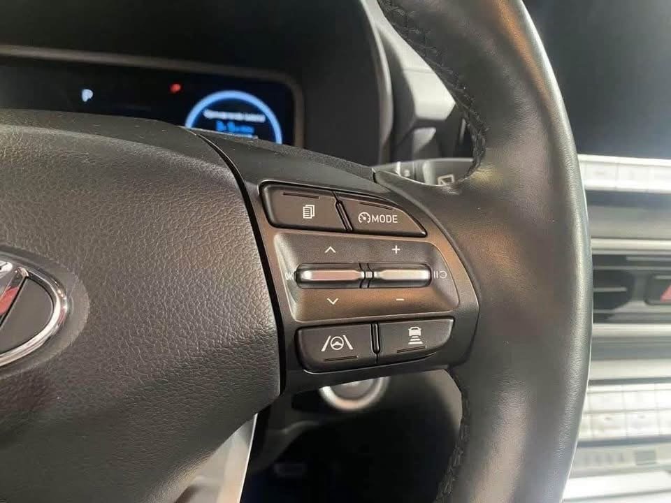 Hyundai KONA Premium LR - image 24