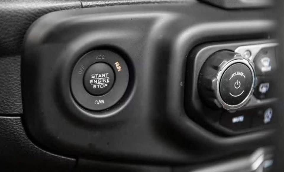 Jeep Gladiator V6 3.6 Pentastar 4x4 – Willys - image 13