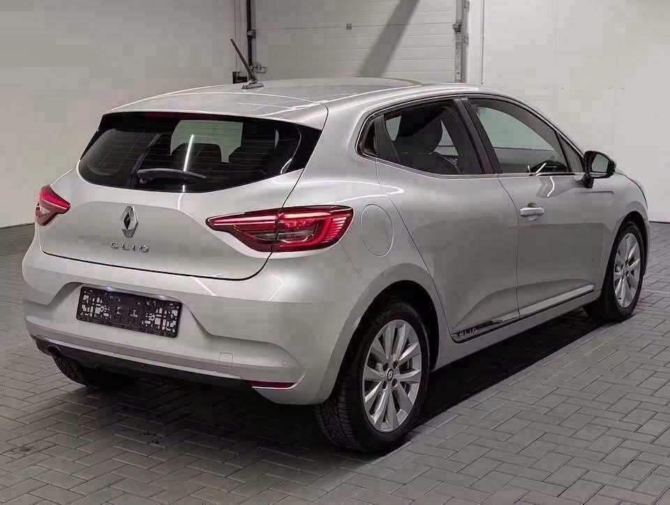 Renault Clio Intens - image 4